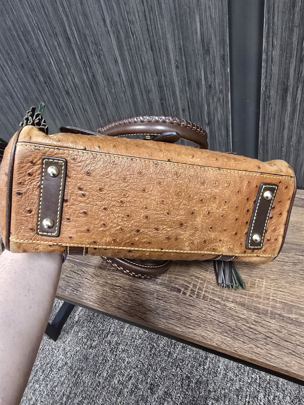 Dooney & Bourke Ostrich Embossed Leather Satchel Handbag & Matching Zip Wallet - Picture 5 of 11